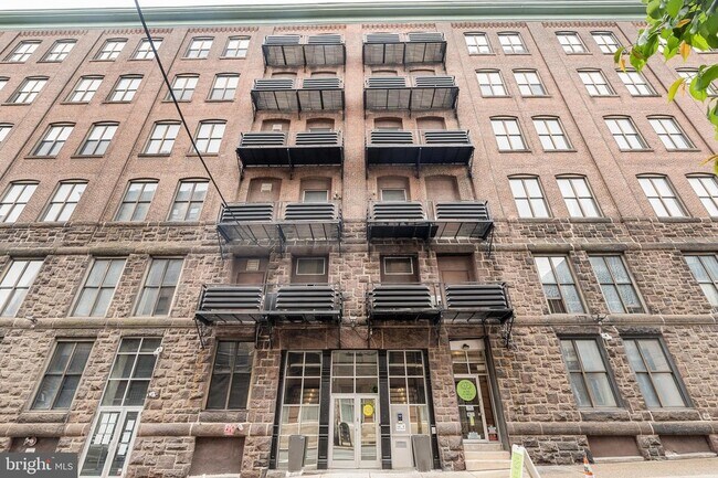 Building Photo - 428-40 N 13th St