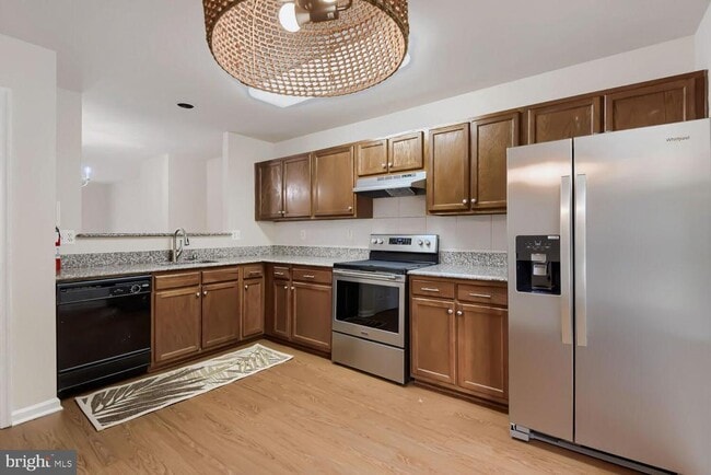 Building Photo - 3971 Red Deer Cir