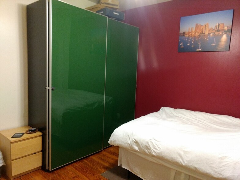 Building Photo - 39 Farquhar St