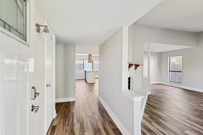 Building Photo - 17310 Nordway Dr
