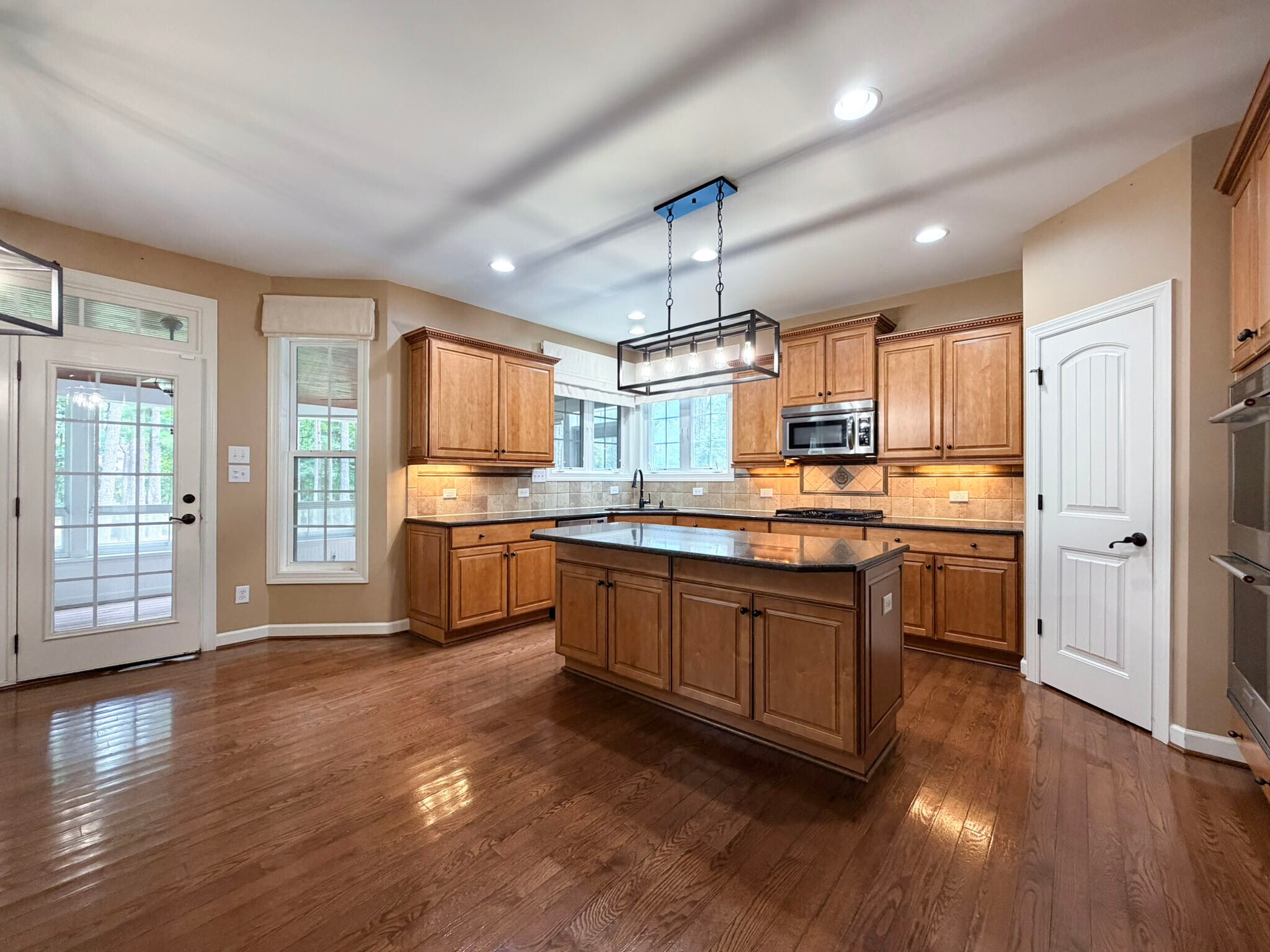 Building Photo - 5604 Pine Rock Ct