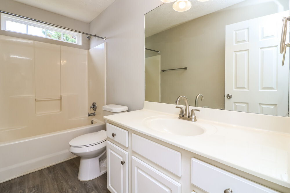 Building Photo - 141 Oak Grove Pl