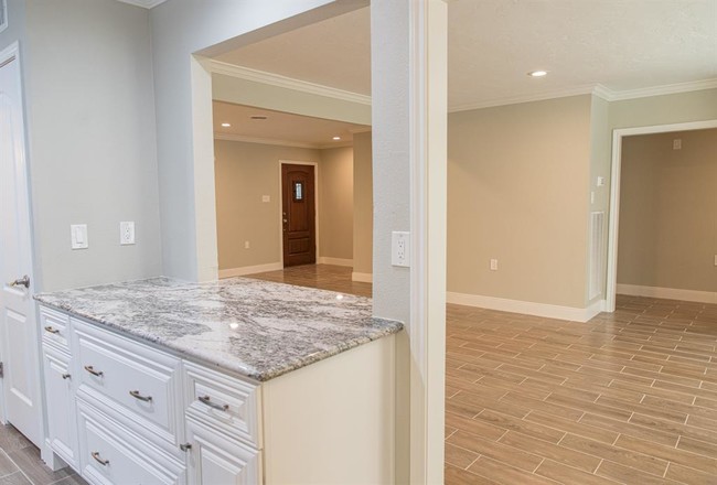 Building Photo - 9014 Kapri Ln