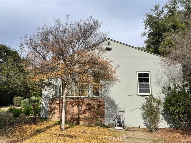 Building Photo - 10 N Mountain Trail