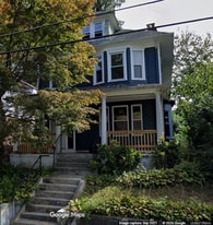 Building Photo - 18 Oak Ln