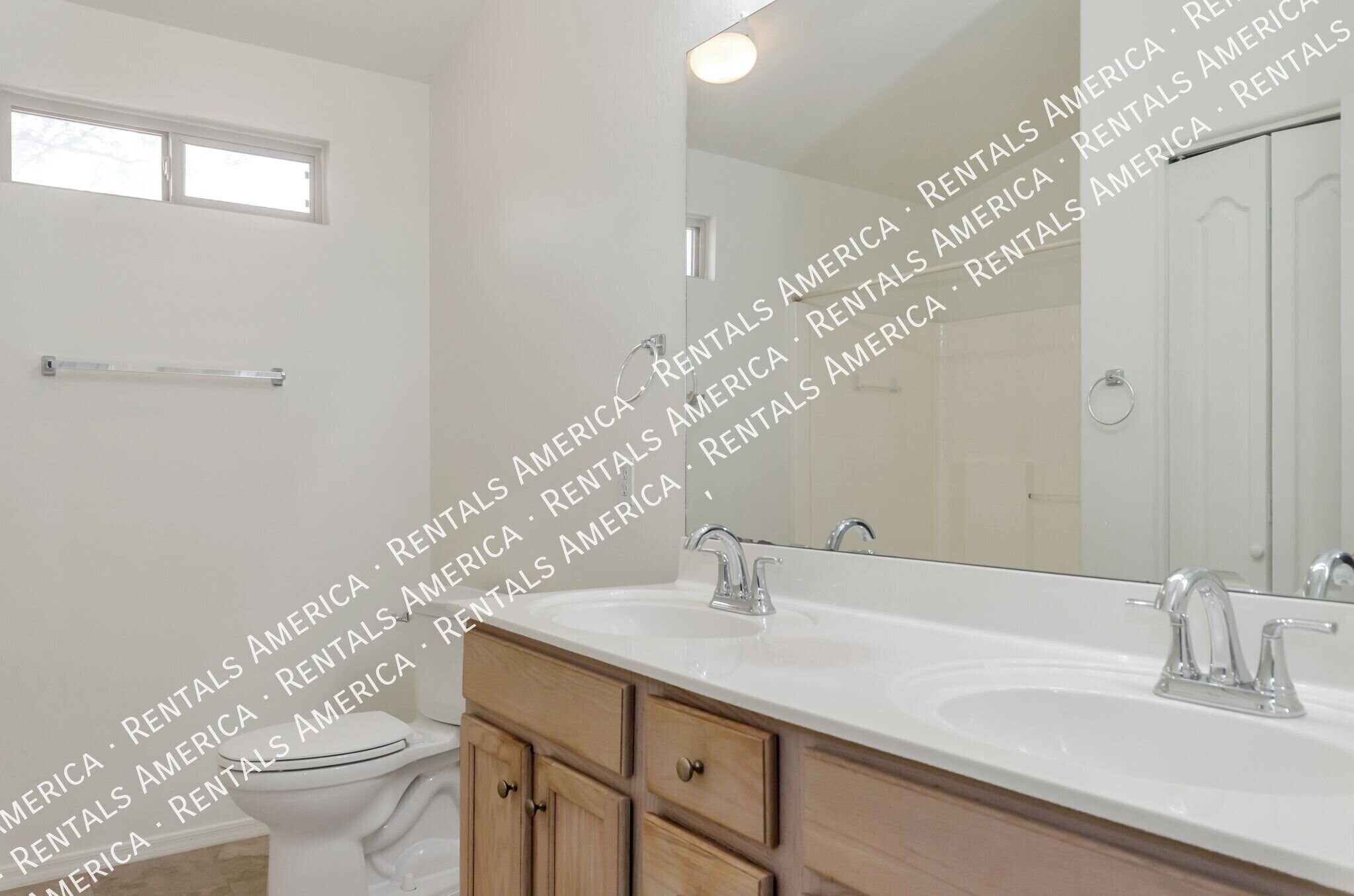 Building Photo - 894 N Sugar Maple Pl
