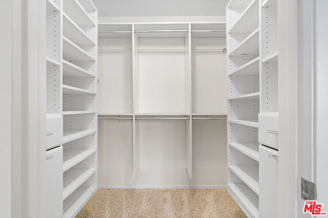 Building Photo - 1225 Armacost Ave