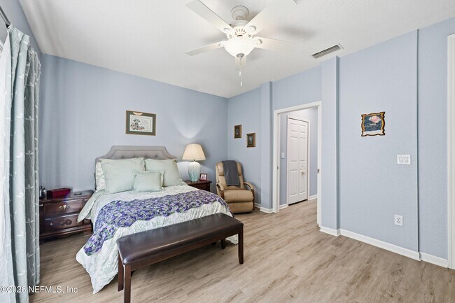 Building Photo - 135 Calle el Jardin