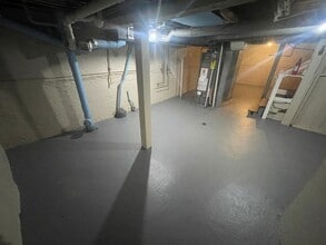 Building Photo - 3BR/2B house with backyard ($350 Move-in fee)