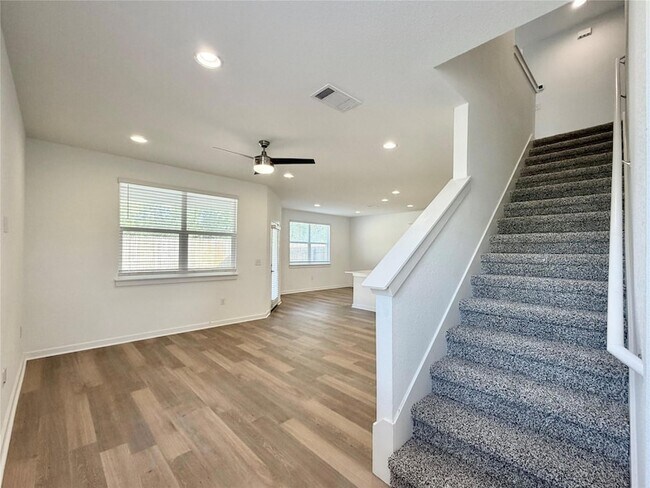 Building Photo - 1061 Winnsboro Lp