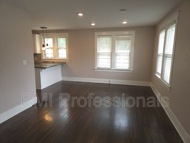 Building Photo - 1310 Porter Rd