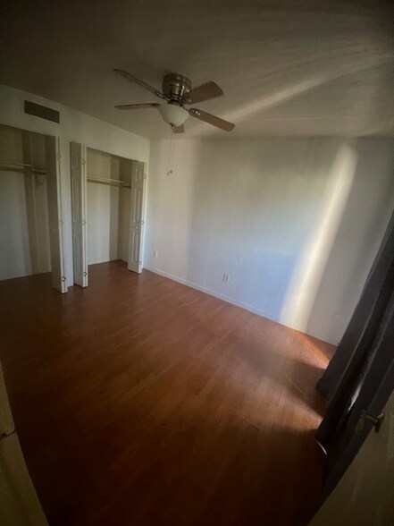 Building Photo - 9420 E Speedway Blvd