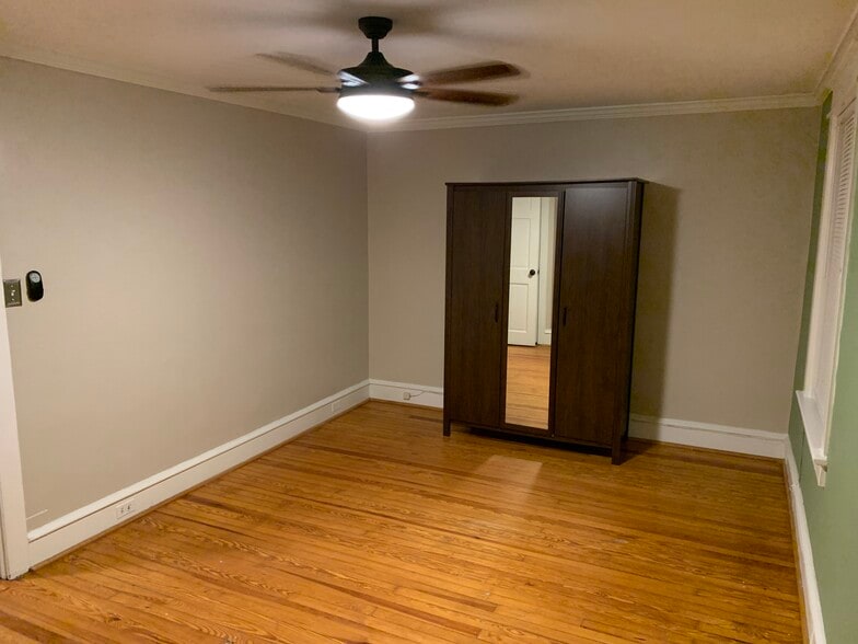 Primary Bedroom - 113 Edison Ave