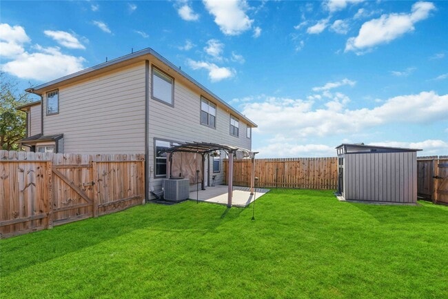 Building Photo - 3205 Victorian Manor Ln