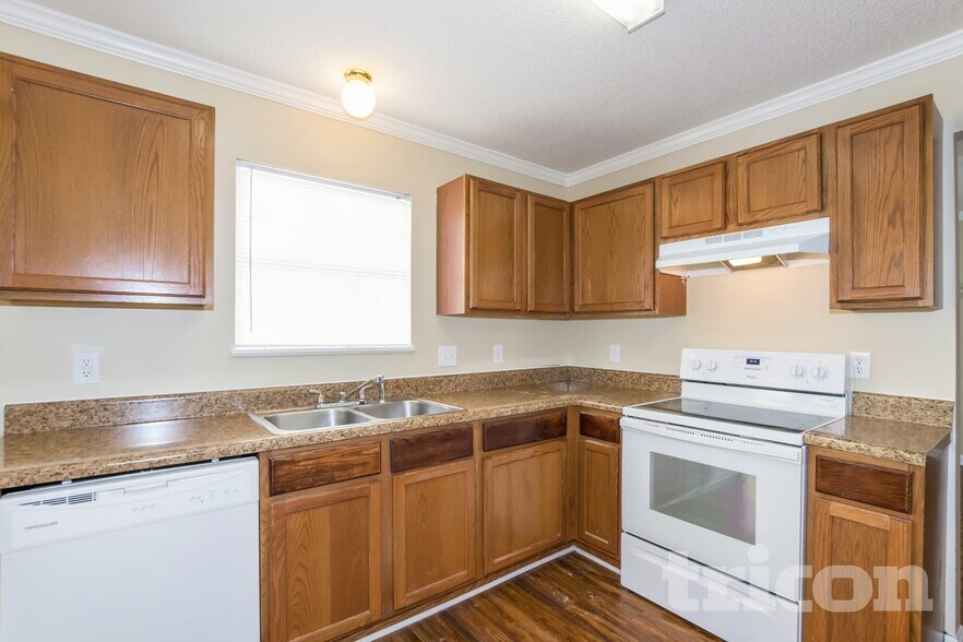 Building Photo - 7 Barnley Ct