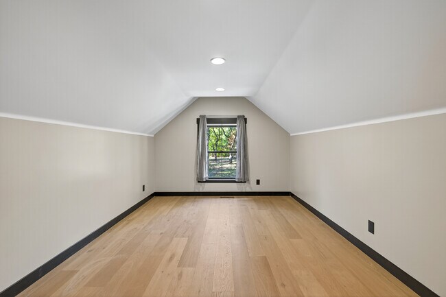 Building Photo - 15801 Andrie St NW