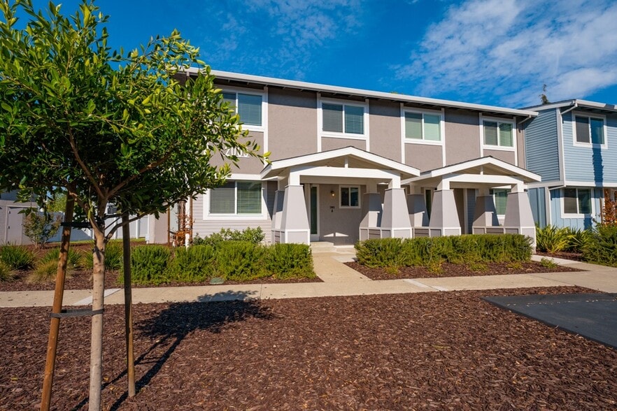 Admirals Cove 250 Mosley Ave Alameda CA 94501 Apartment Finder
