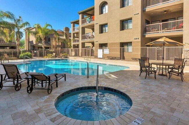 Building Photo - 7609 E Indian Bend Rd