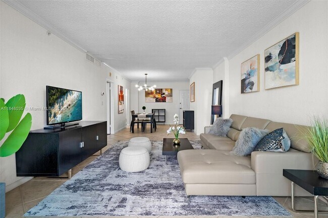 Building Photo - 2501 S Ocean Dr