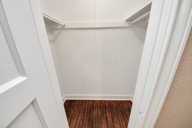 Building Photo - 2332 Sheridan St