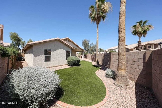 Building Photo - 4047 E Jojoba Rd