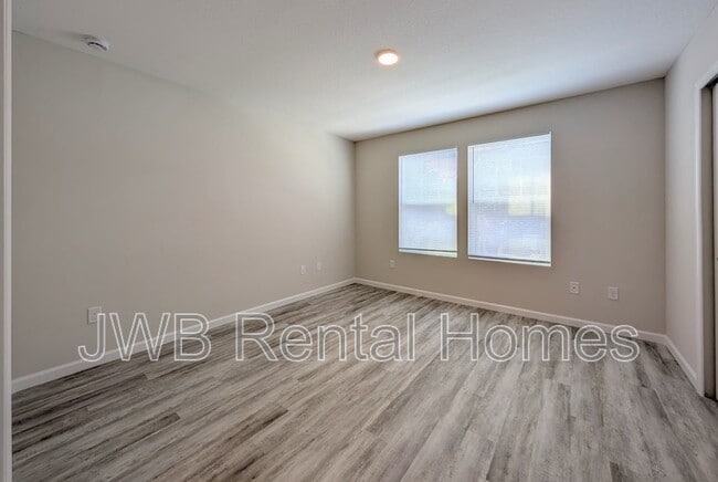 Building Photo - 1043 Oakley St