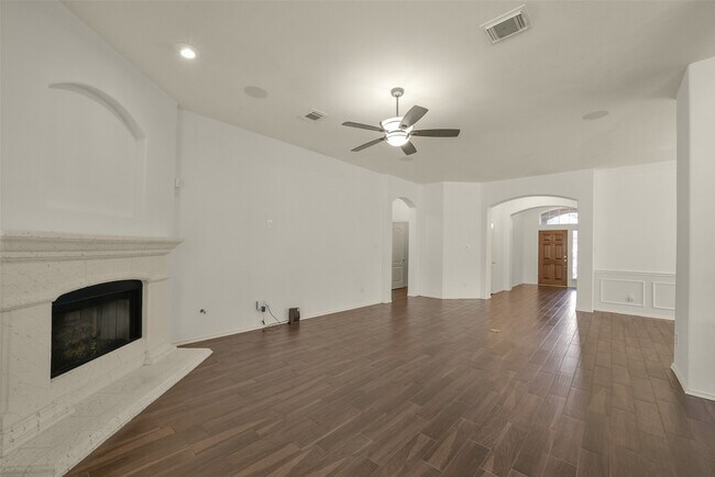 Building Photo - 1414 Phoenician Dr