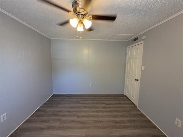 Building Photo - 1611 Voirin Rd