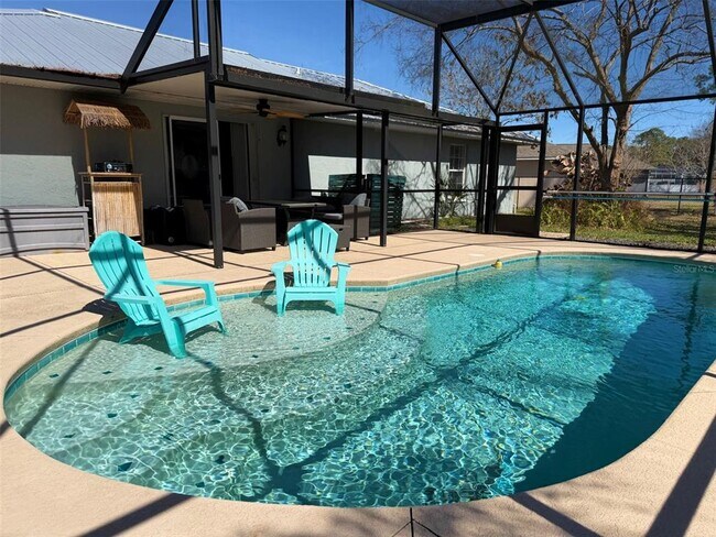 Building Photo - 16 Powder Hill Ln