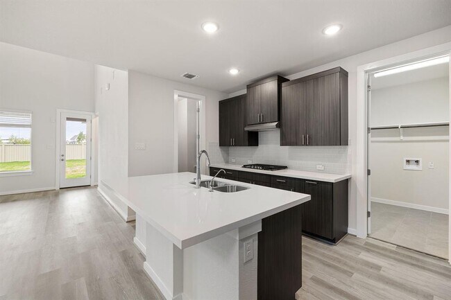 Building Photo - 112 Alicante Ln