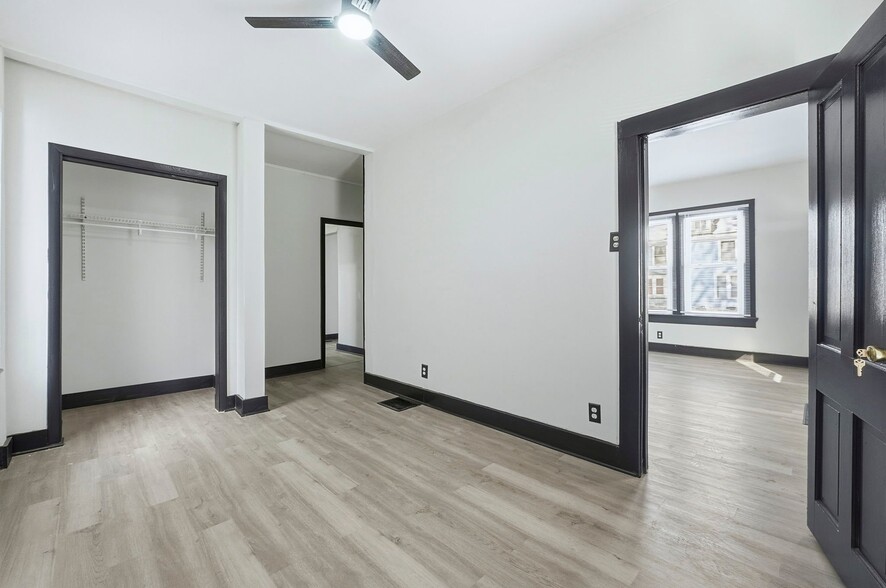 Building Photo - 2406 Miner St