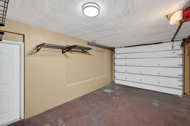 Building Photo - 2407 NE 17th Terrace