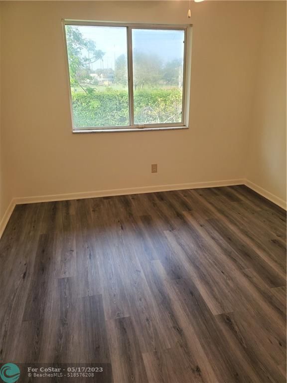 Building Photo - 724 NW 91st Terrace