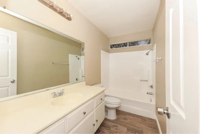 Building Photo - 8770 Buckeye Ct