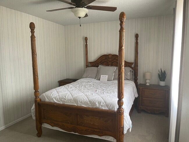 Building Photo - 615 Virginia Ct