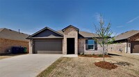 Building Photo - 2825 Otis Ln