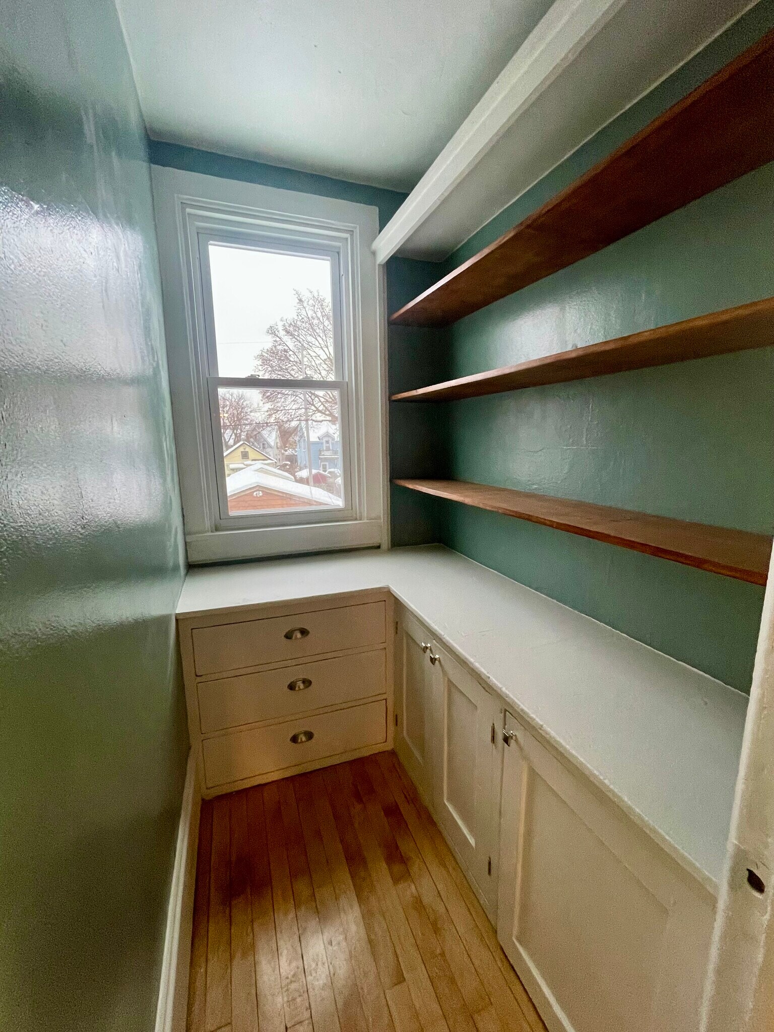 Building Photo - 439-441 E Dover St