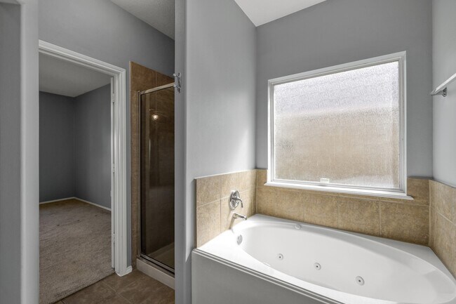 Building Photo - 30327 Deleon Fields Dr