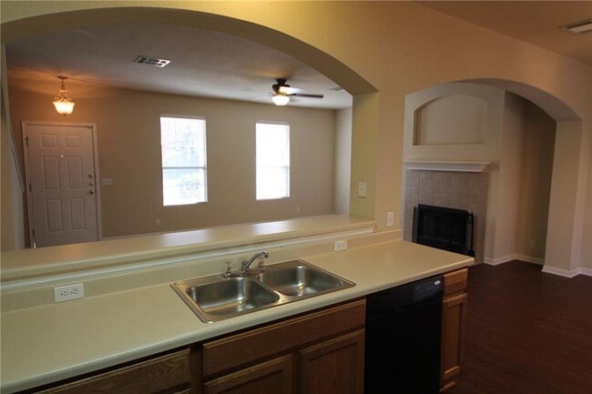 Building Photo - 9600 Magna Carta Loop