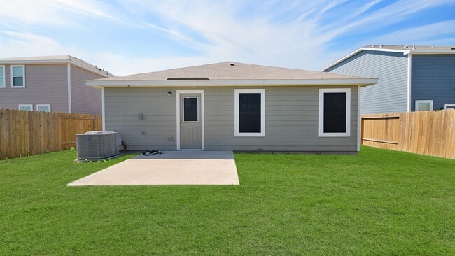 Building Photo - 8410 Bermuda Blue Rd