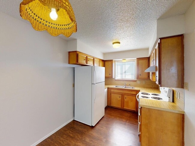 Building Photo - 408 SE 6th St