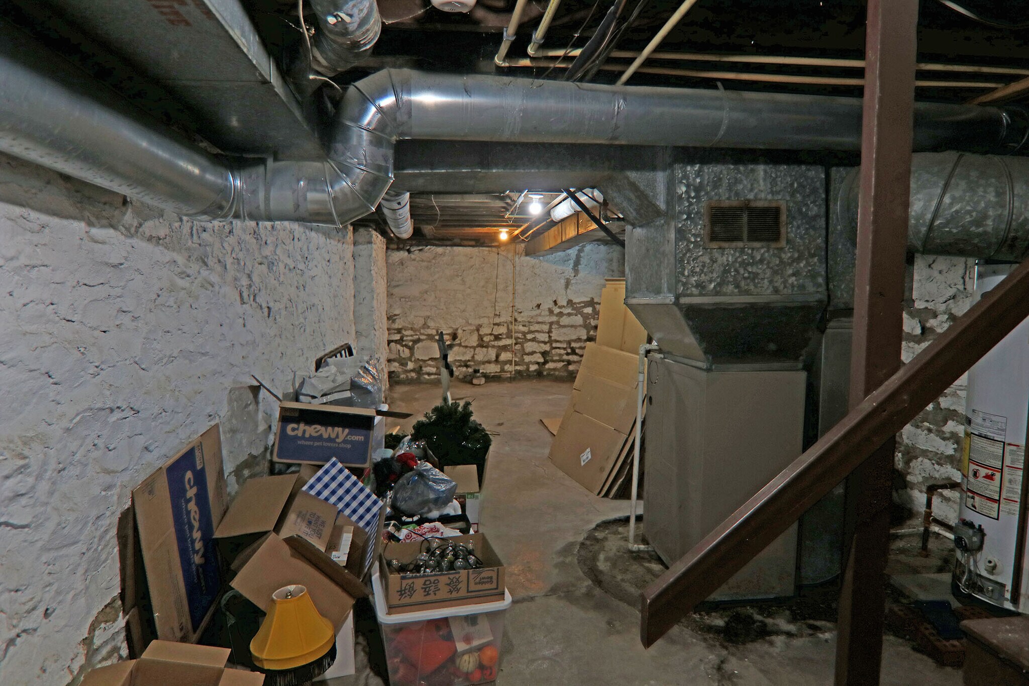 Clean dry basement with lots of storage space - 372 E Oakland Ave