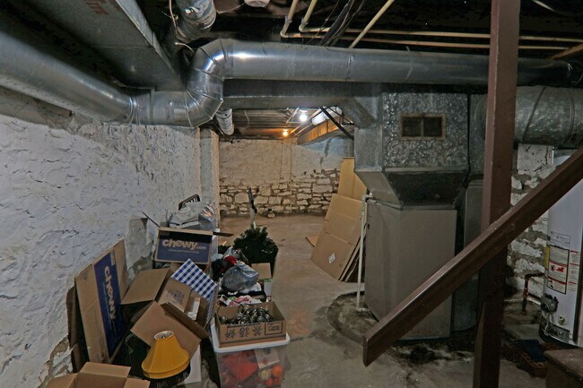 Clean dry basement with lots of storage space - 372 E Oakland Ave