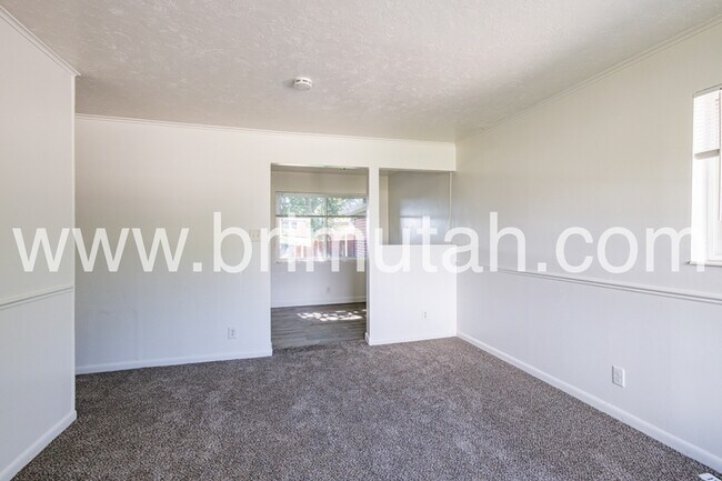 Building Photo - 5856 S 157 W