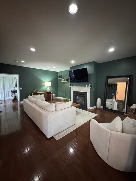 Living room with gas fire place - 270 Bella Ln