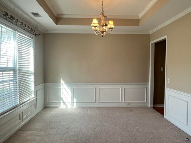 Building Photo - 312 Hearthwood Dr