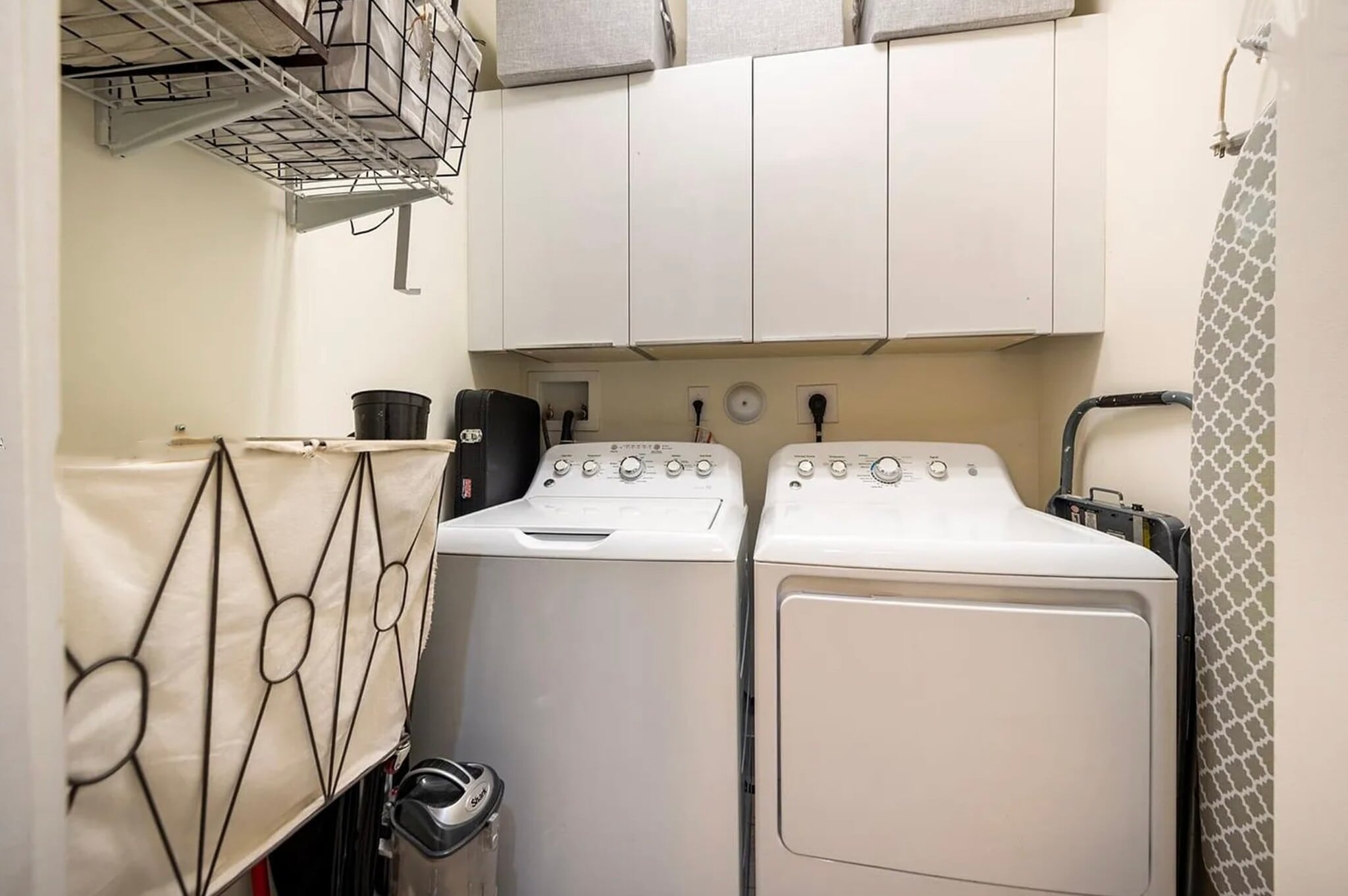 Wash Room (3rd Floor) - 10260 NW 63rd Ter