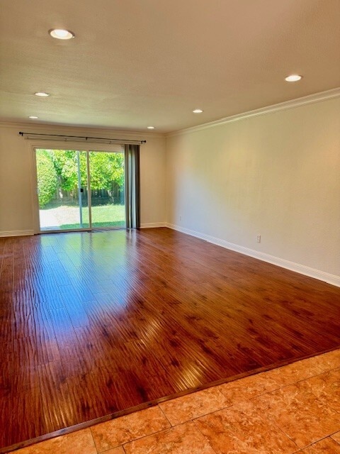 Building Photo - 730 San Andreas Ct