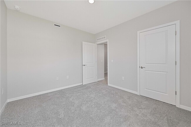 Building Photo - 44633 Palm Frond Dr
