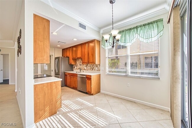 Building Photo - 3071 Meandering Way